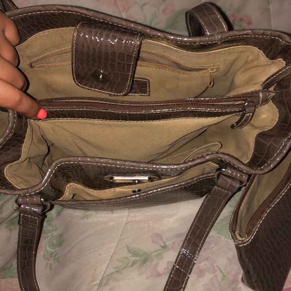 Liz & CO purse - Picture 2 of 3